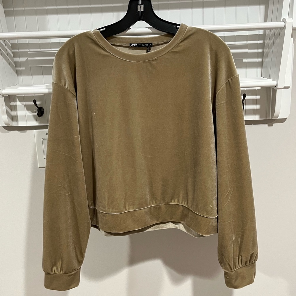NWT Zara Velour Crop Top - Size Small